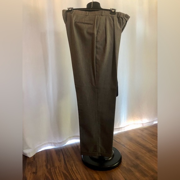 Macy’s suit Size 44T - Picture 3 of 7